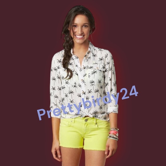 AEO Palm Tree Button Down Blouse - Picture 1 of 7